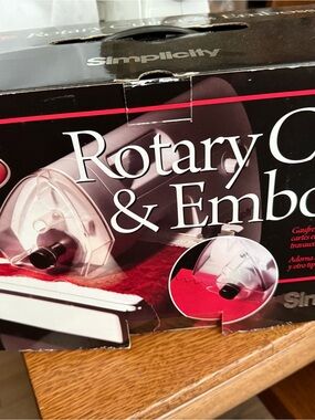 Simplicity deluxe rotary cutter and embosser